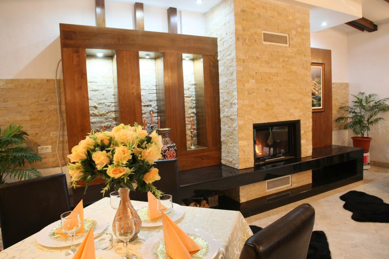 Hotel Roco Izvin Esterno foto