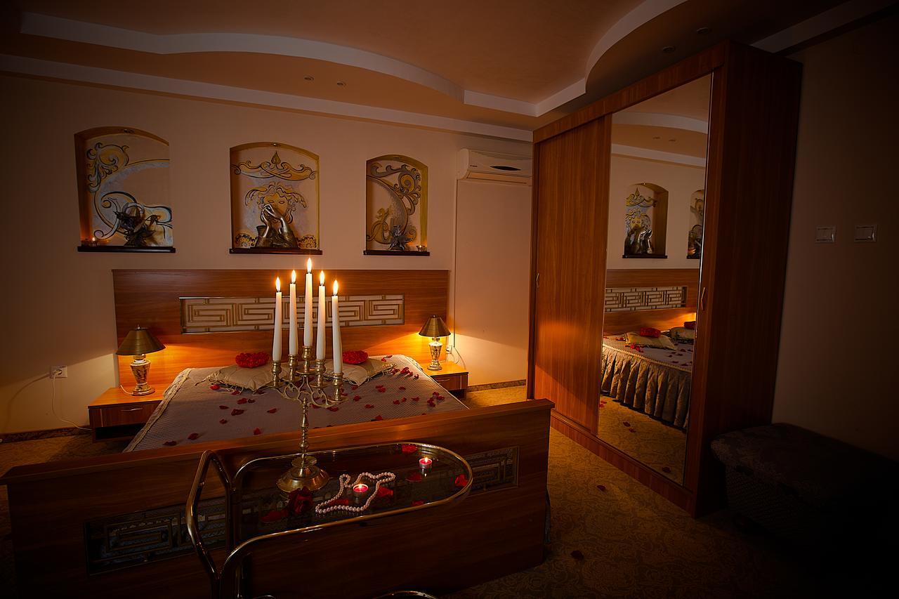 Hotel Roco Izvin Esterno foto