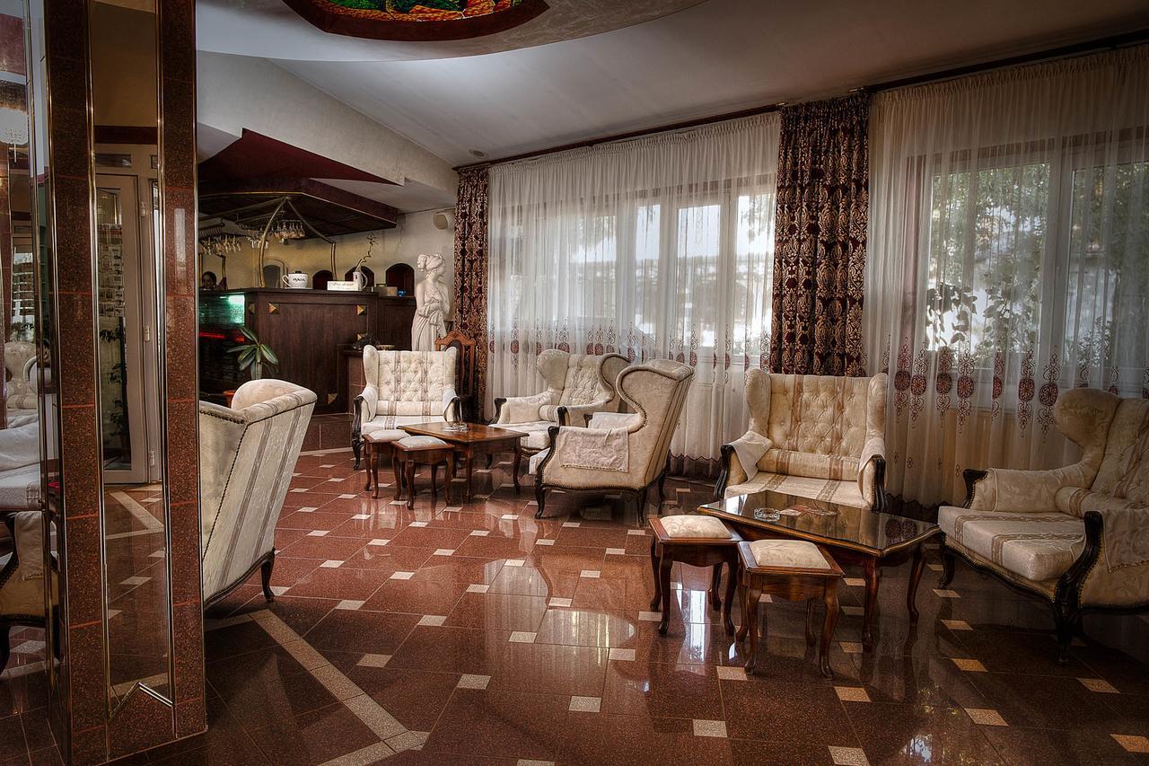 Hotel Roco Izvin Esterno foto