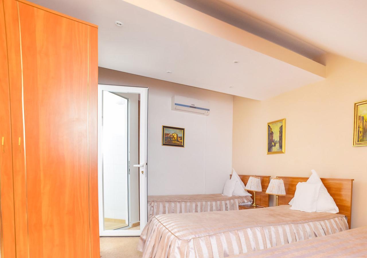 Hotel Roco Izvin Esterno foto
