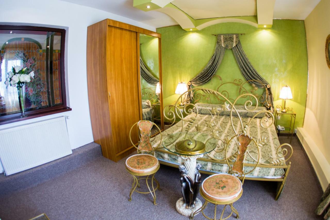 Hotel Roco Izvin Esterno foto