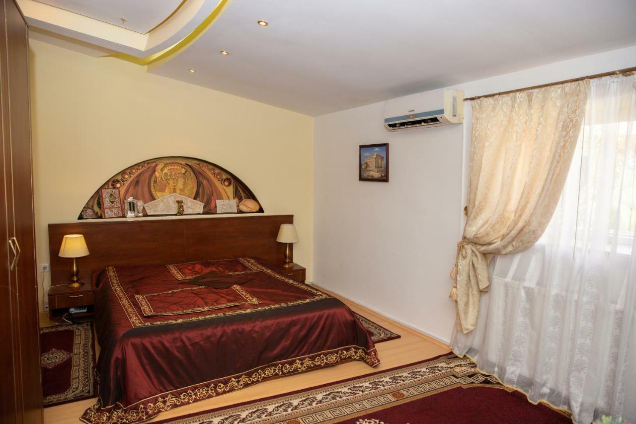 Hotel Roco Izvin Esterno foto